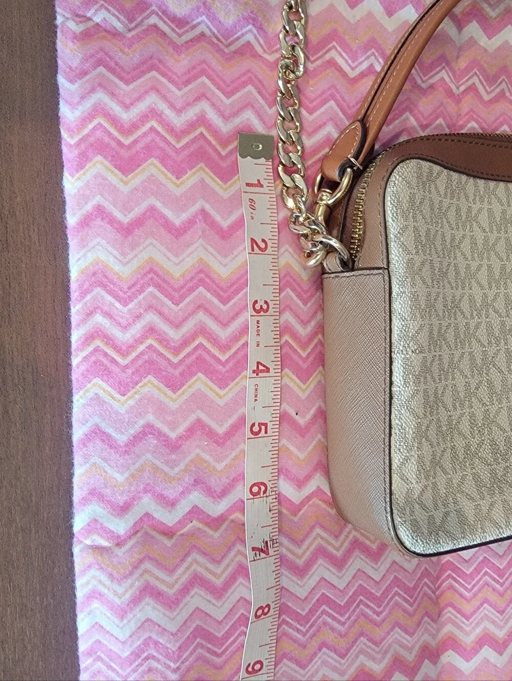 Michael Kors Jet Set Signature Logo Crossbody Bag Vanilla Acorn Brown